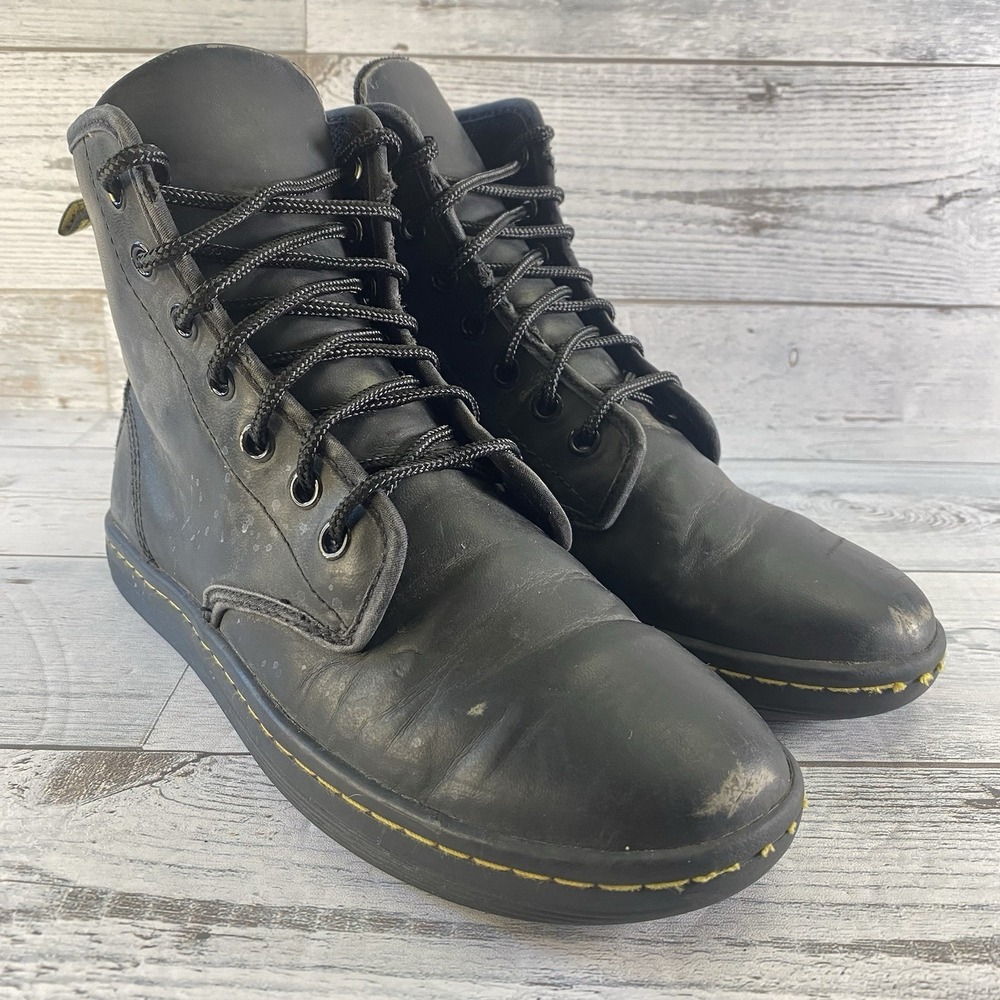Dr Martens Boots Womens 7 Black Leather Shoreditch AirWair Bouncing Soles Punk